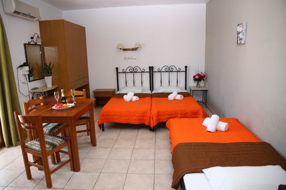 Newcastle By Estia Hotel 3*