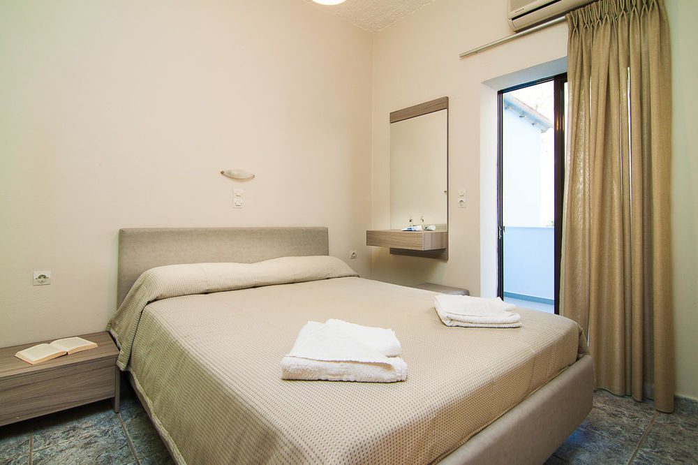 Apartment Skinos And Studios