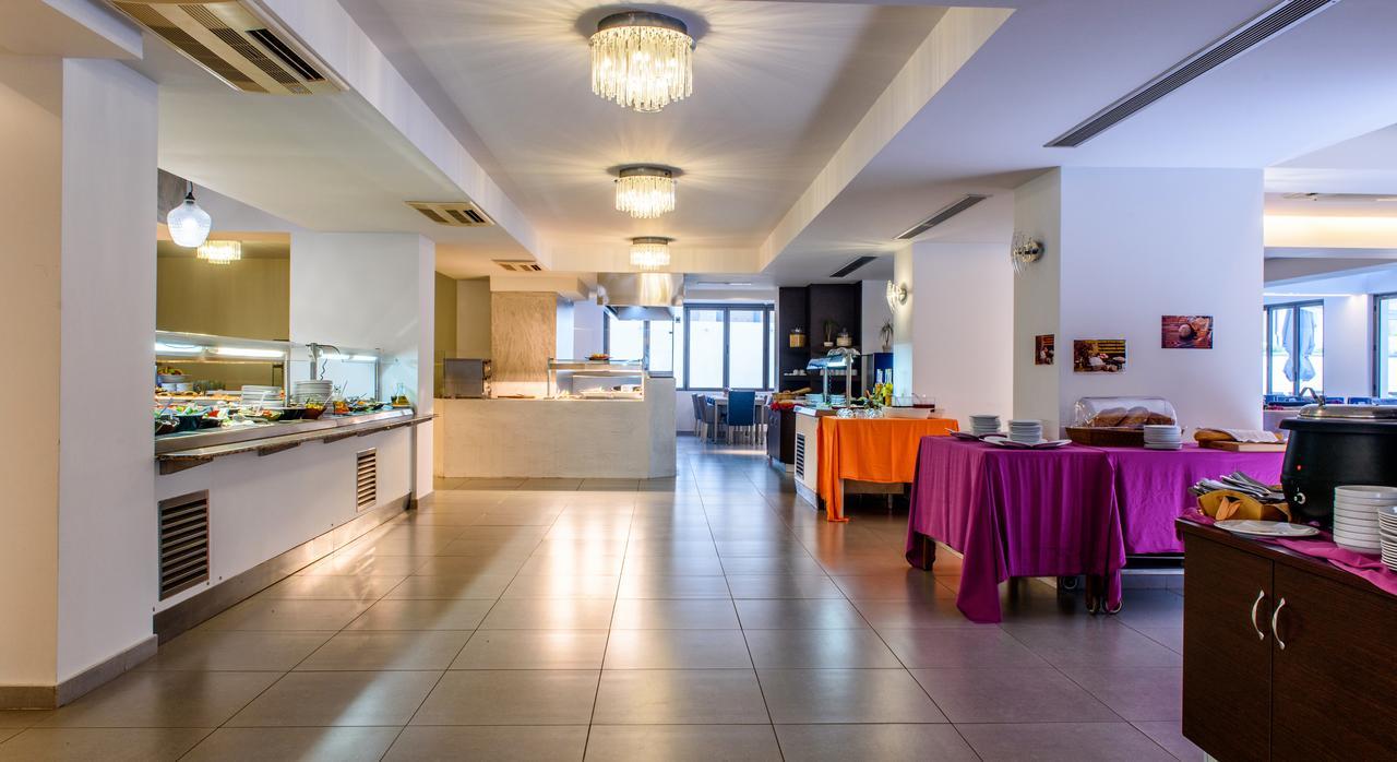 Lagomandra Beach Hotel 4* Lagomandra