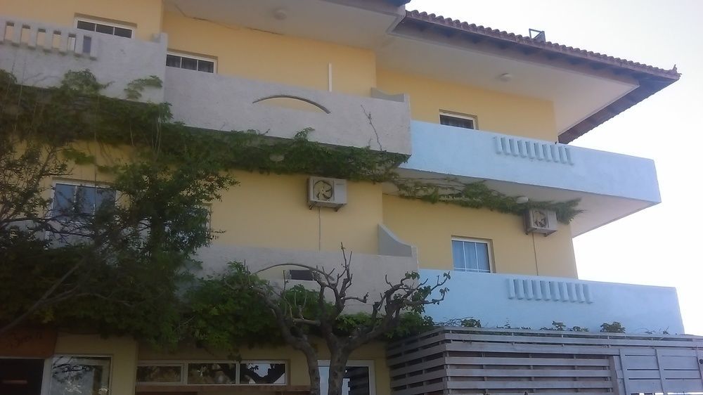 Hotel Aptera Beach