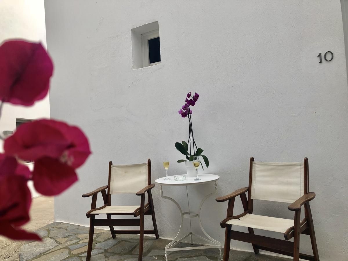 White Myth Guest house 2*