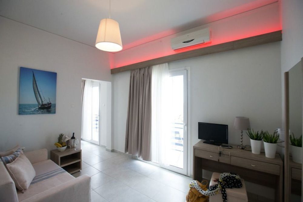 Hotel 12 Olympian Gods
