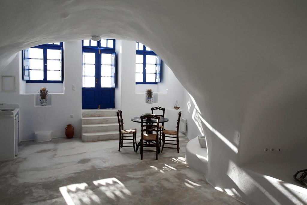 Aghios Artemios Traditional 3* Imerovigli (Santorini)
