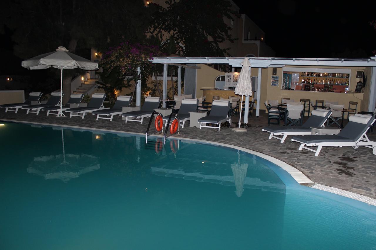 Alia Kamari (Santorini)