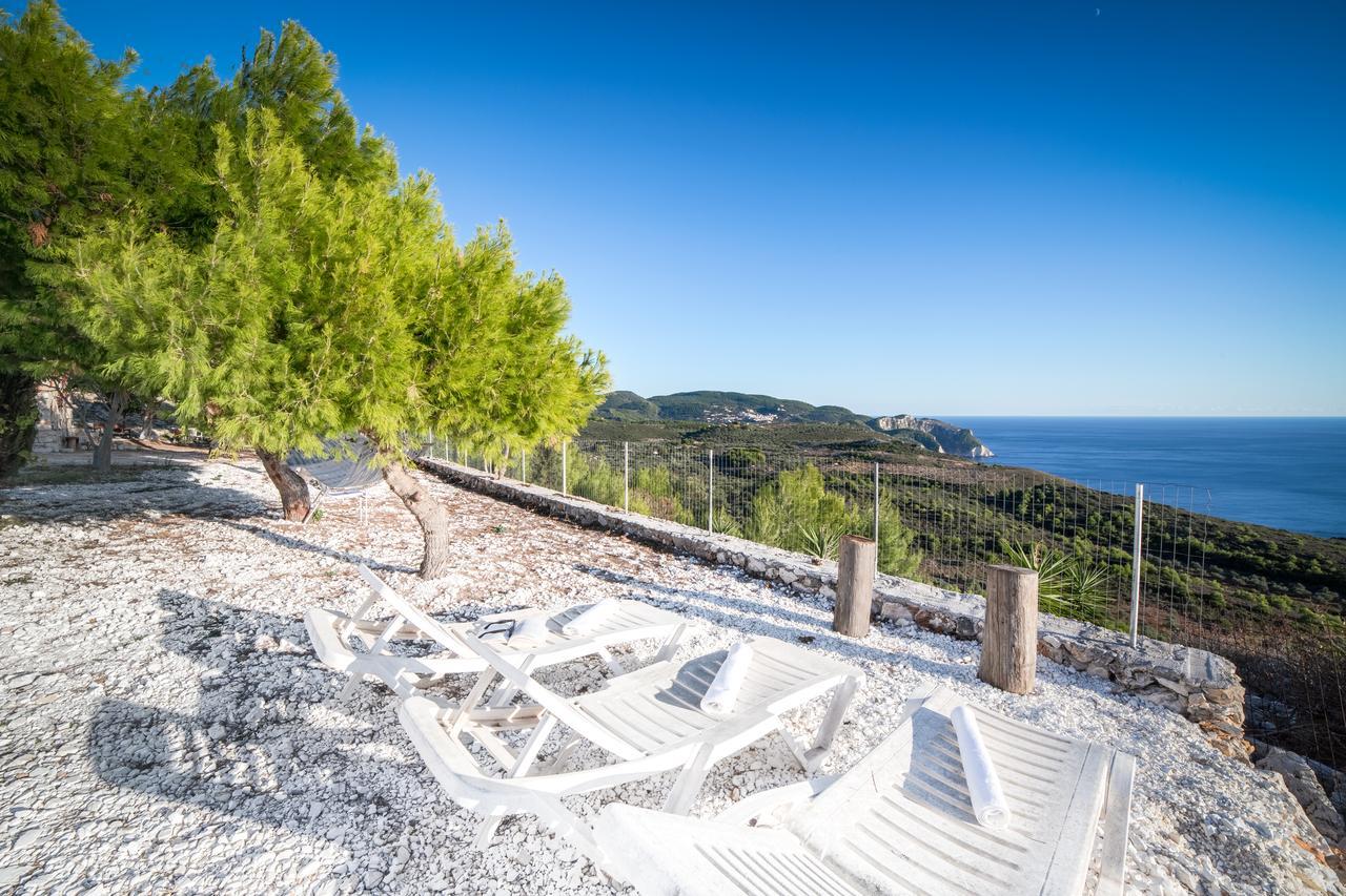 Lithahiro Stone House Holiday home *