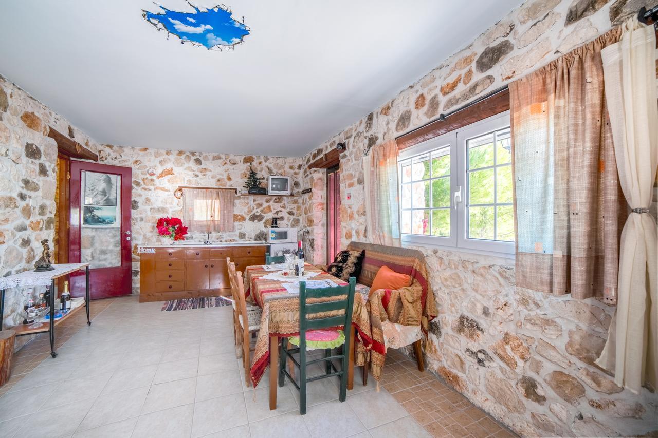 Lithahiro Stone House * Agalas