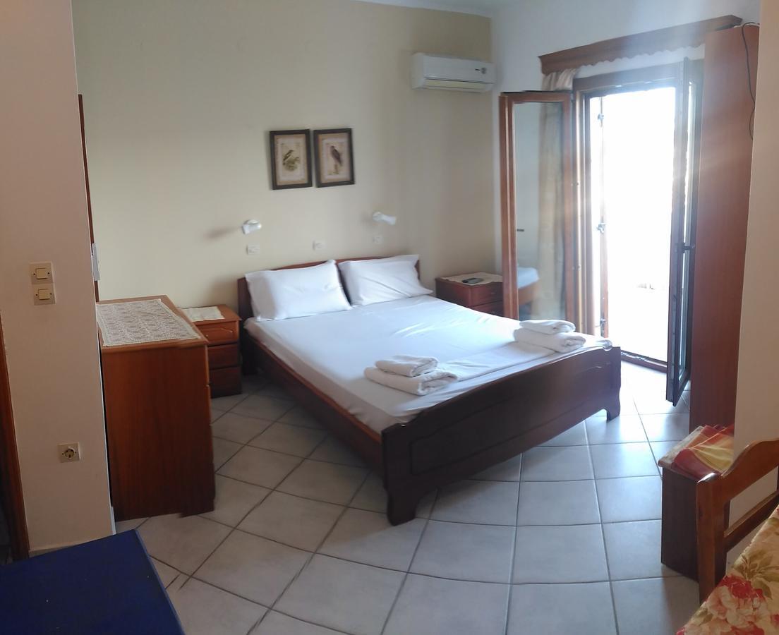 Glaros Hotel *