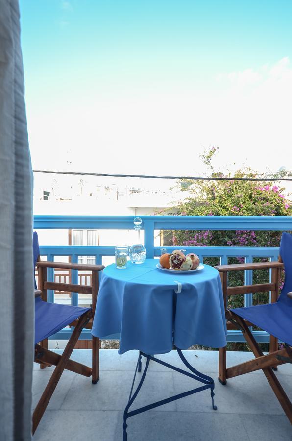 Mike's * Naxos City