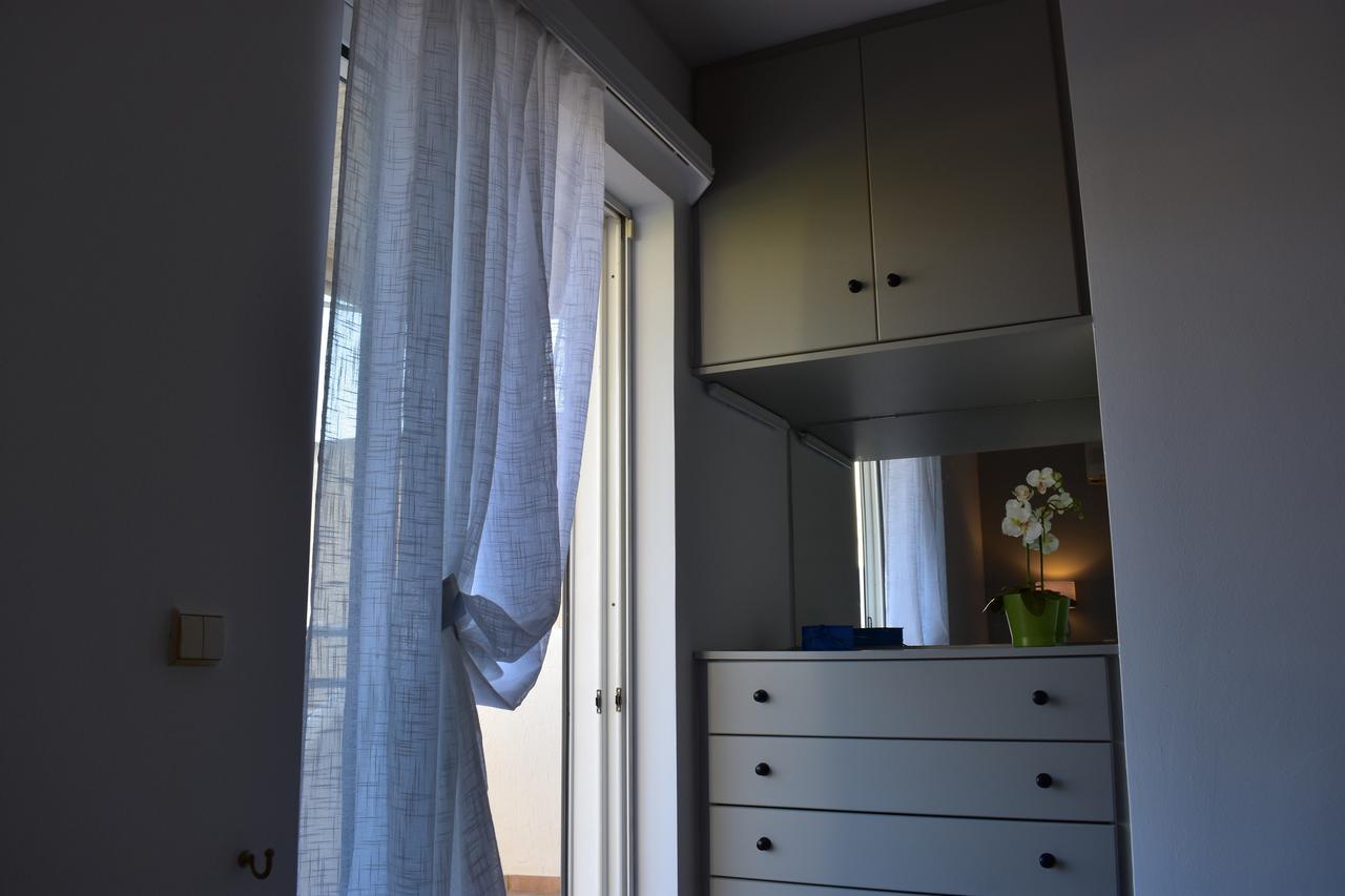 El Mar, 2 Bdr Seaview Apartment, 7 Min From * Lagonisi