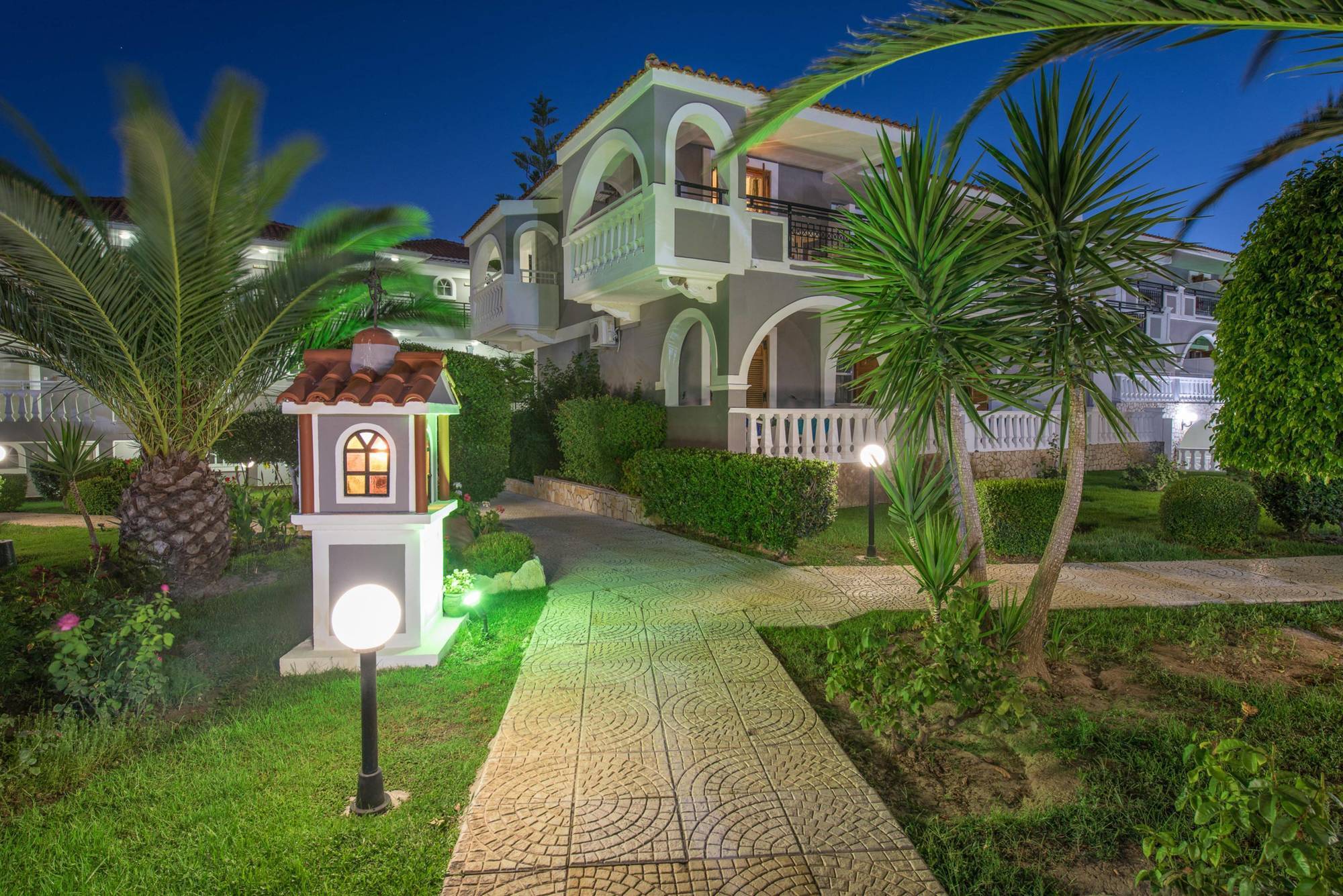 Golden Sun - Adults Only Hotel