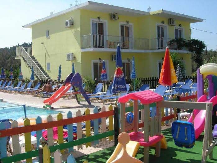 Amadeus Hawai And Sidari (Corfu)