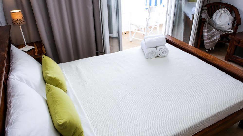 Hotel Australia