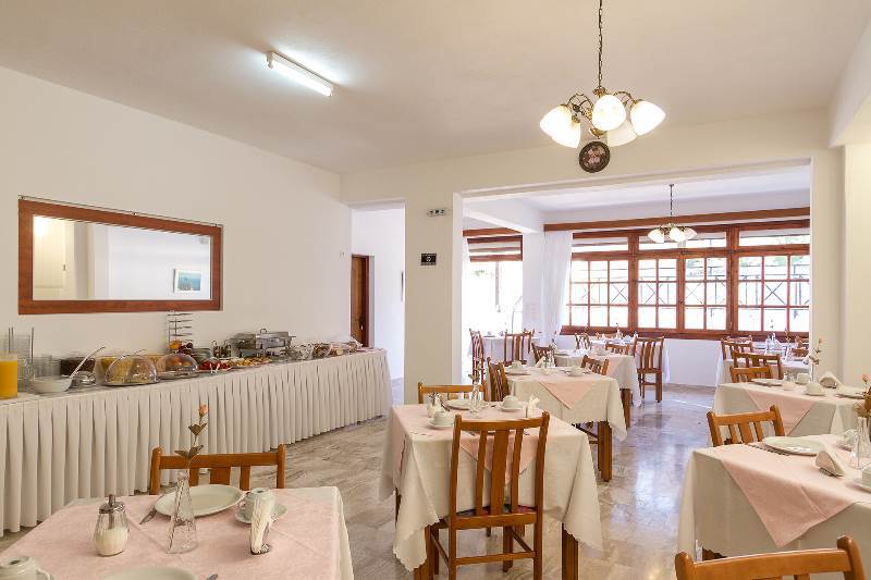 Marybill Hotel Perissa (Santorini)