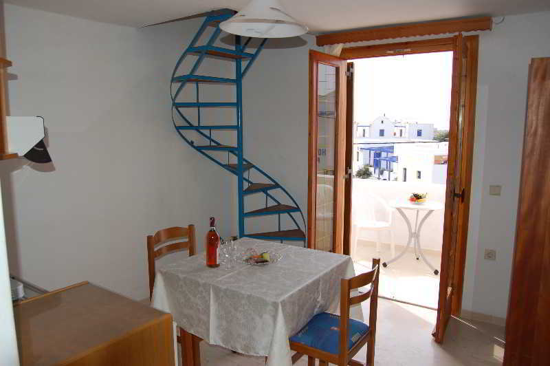 Hotel Privee Santorini Perissa (Santorini)