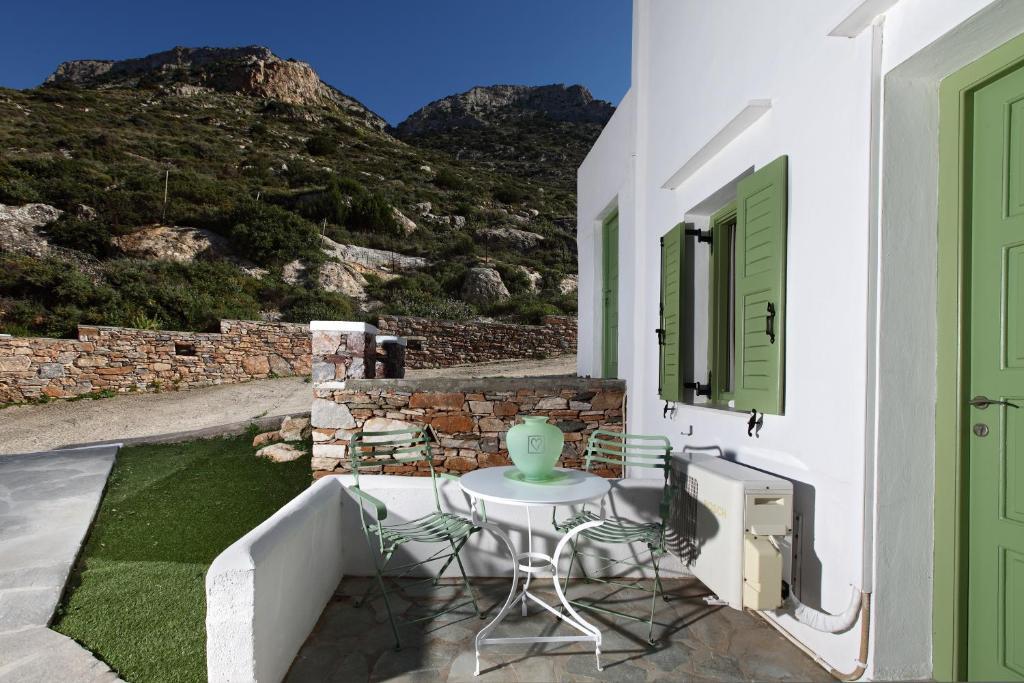 Xerolithia Kamares (Sifnos)