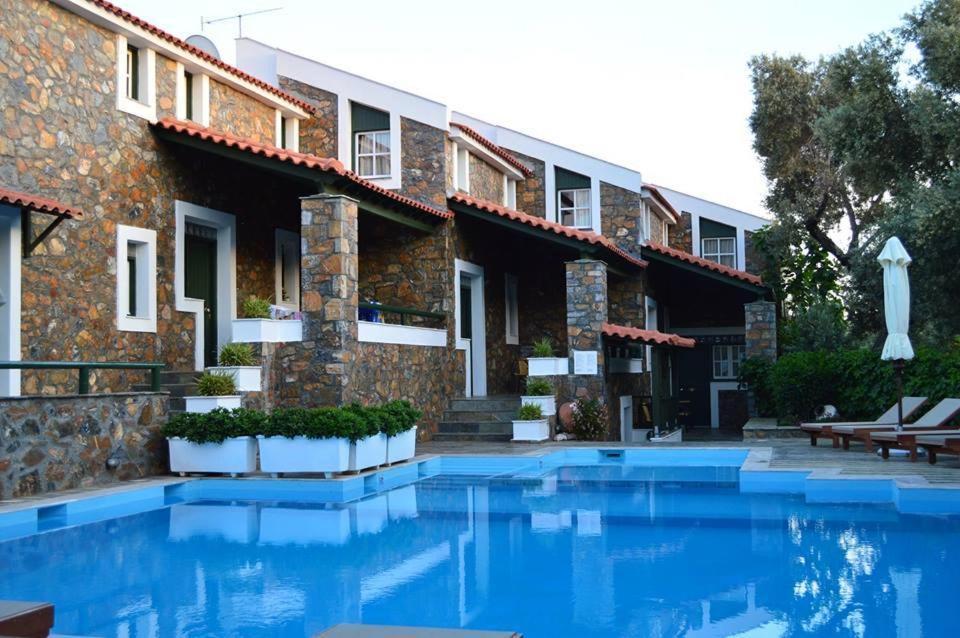 Aparthotel Elia Village