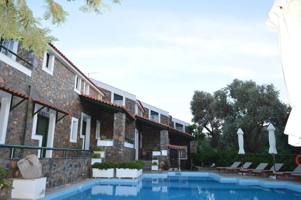 Elia Village Aparthotel