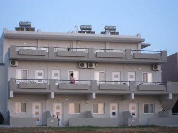 Yiannis Apartment *