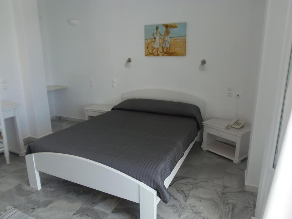 Hotel Manos Naousa (Paros)