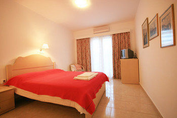 Leonardos Apartment *