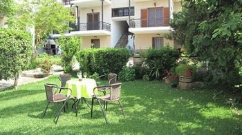 House Evristhenis 1 Apartment *