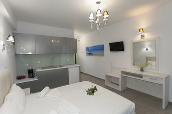 Oasis Exclusive Parga