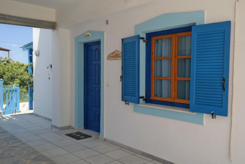 Karabatsis Naxos City