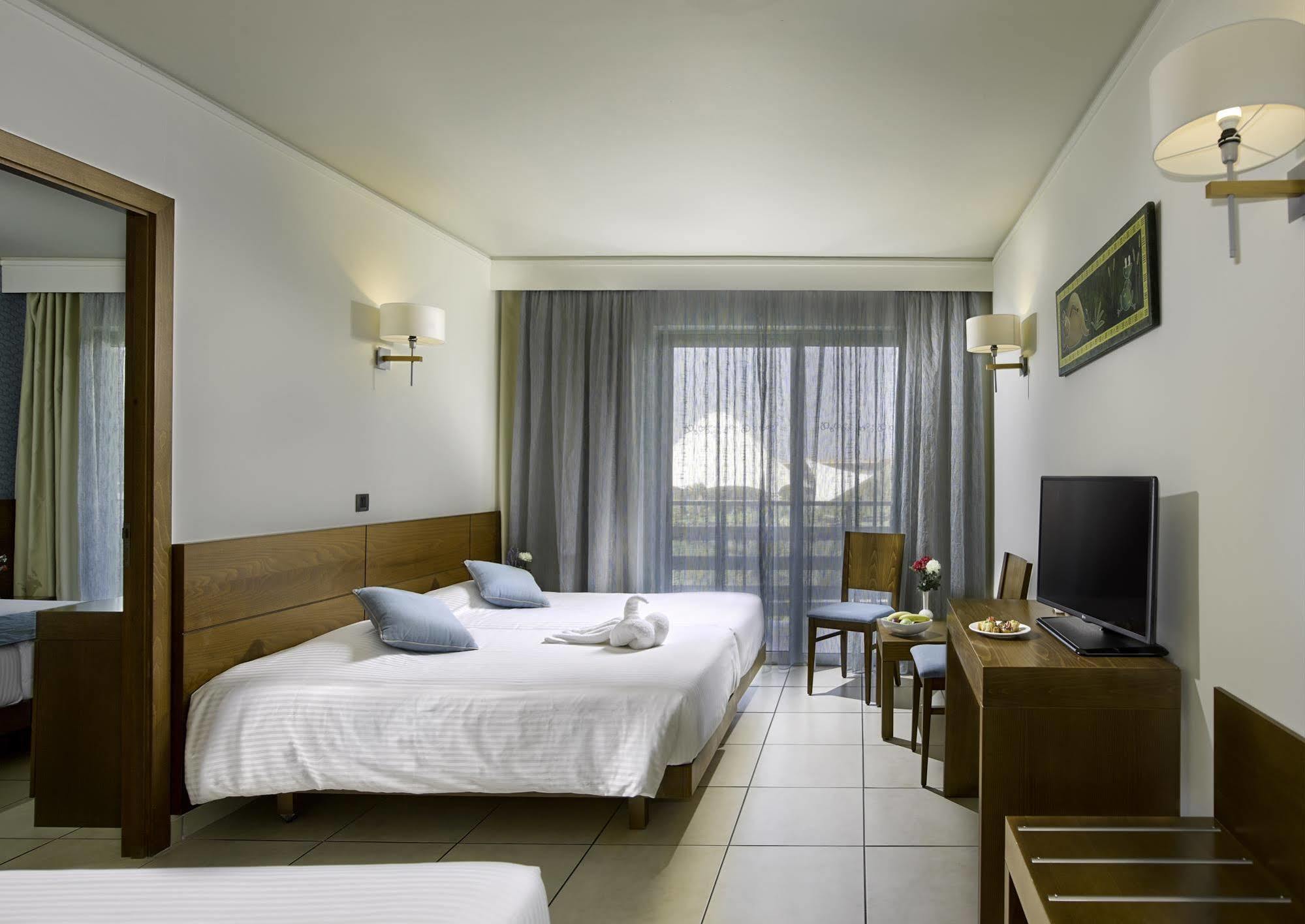 Blue Lagoon Hotel 5*
