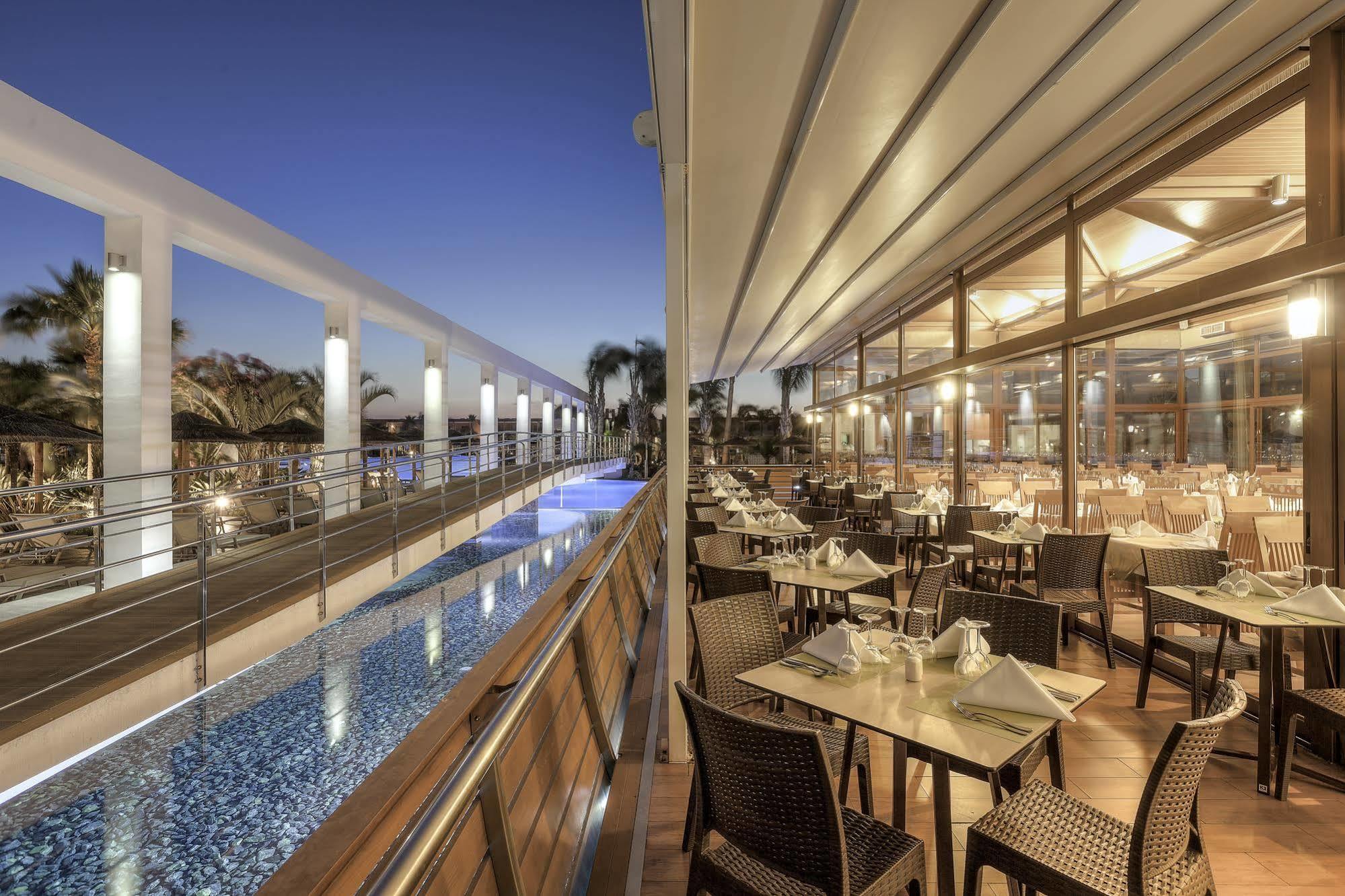 Hotel Blue Lagoon