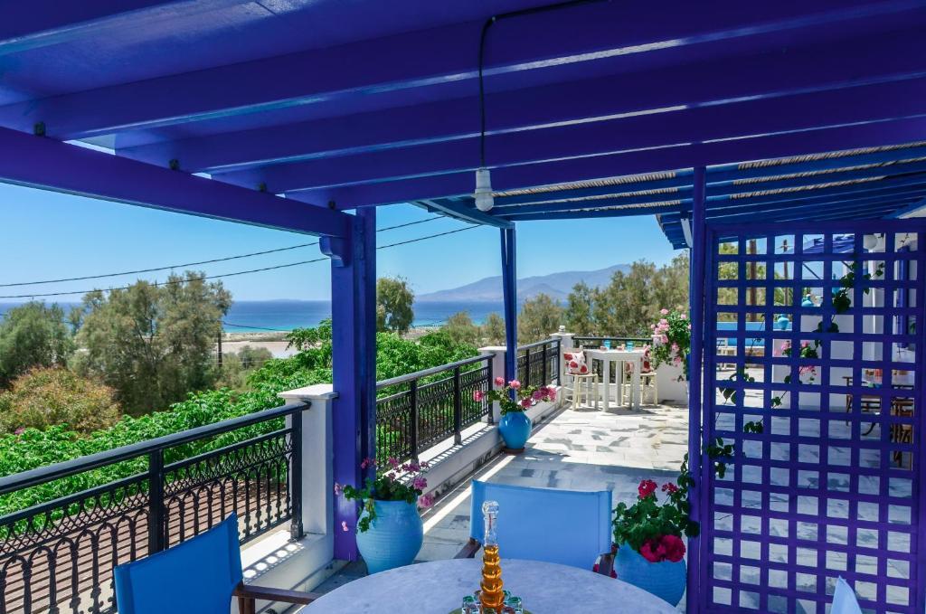 Tasia Aparthotel 3*