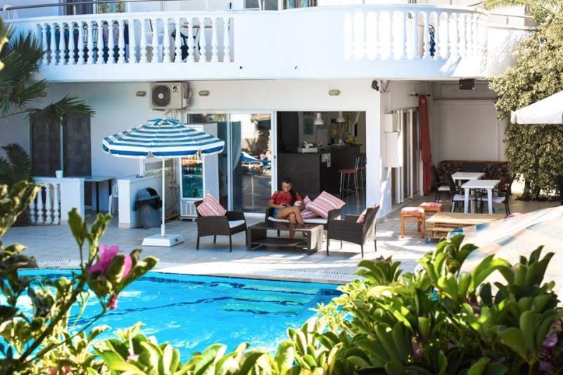 White Palace Aparthotel Faliraki