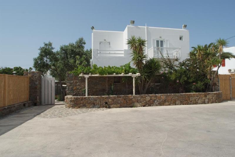 Guest house White Myth 2*