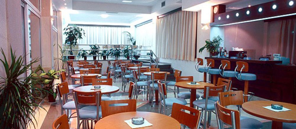 Adonis 3* Preveza