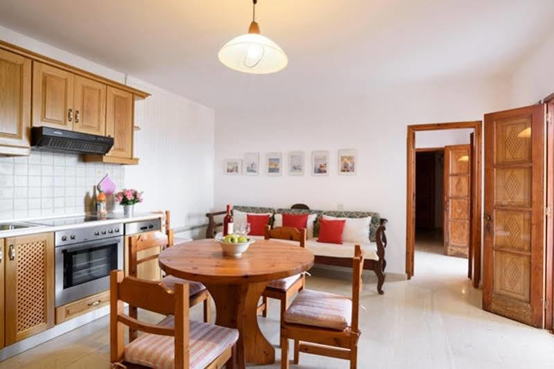 Apartment Meandros Suites *
