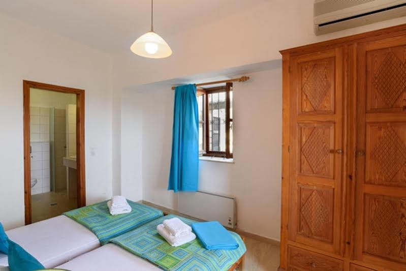 Apartment Meandros Suites *