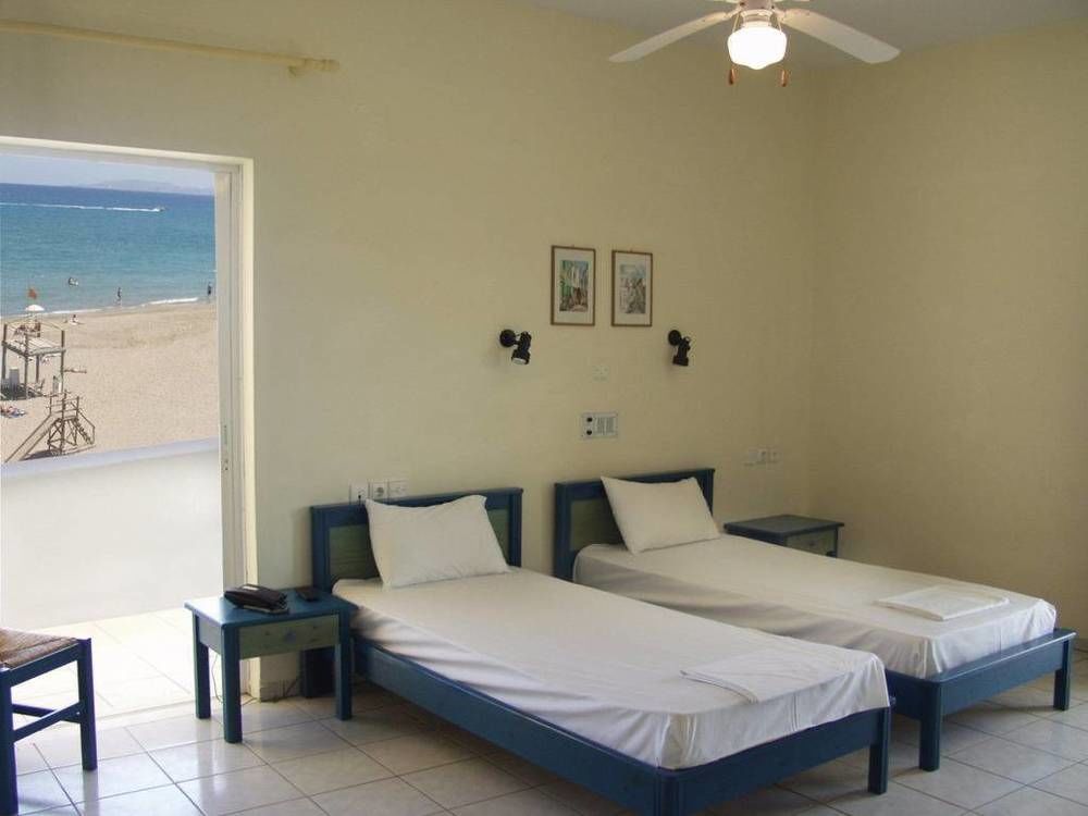 Hotel Aptera Beach 3*