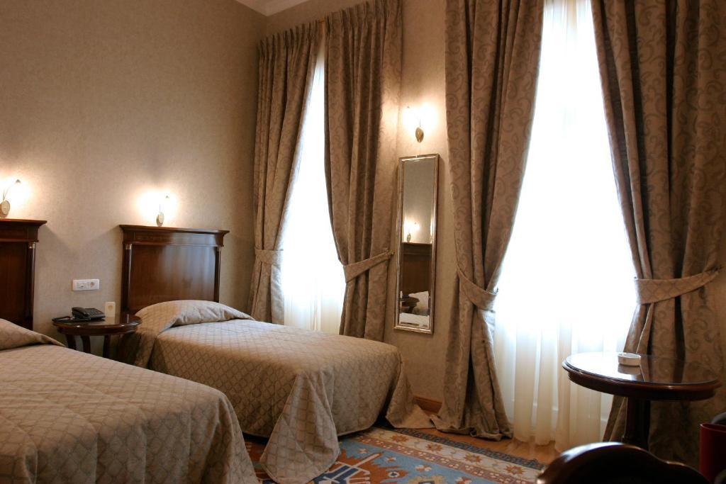 Grande Bretagne - Hotel