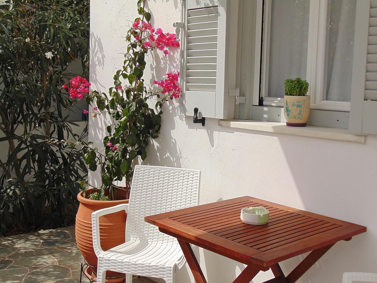 George's Place Sifnos -