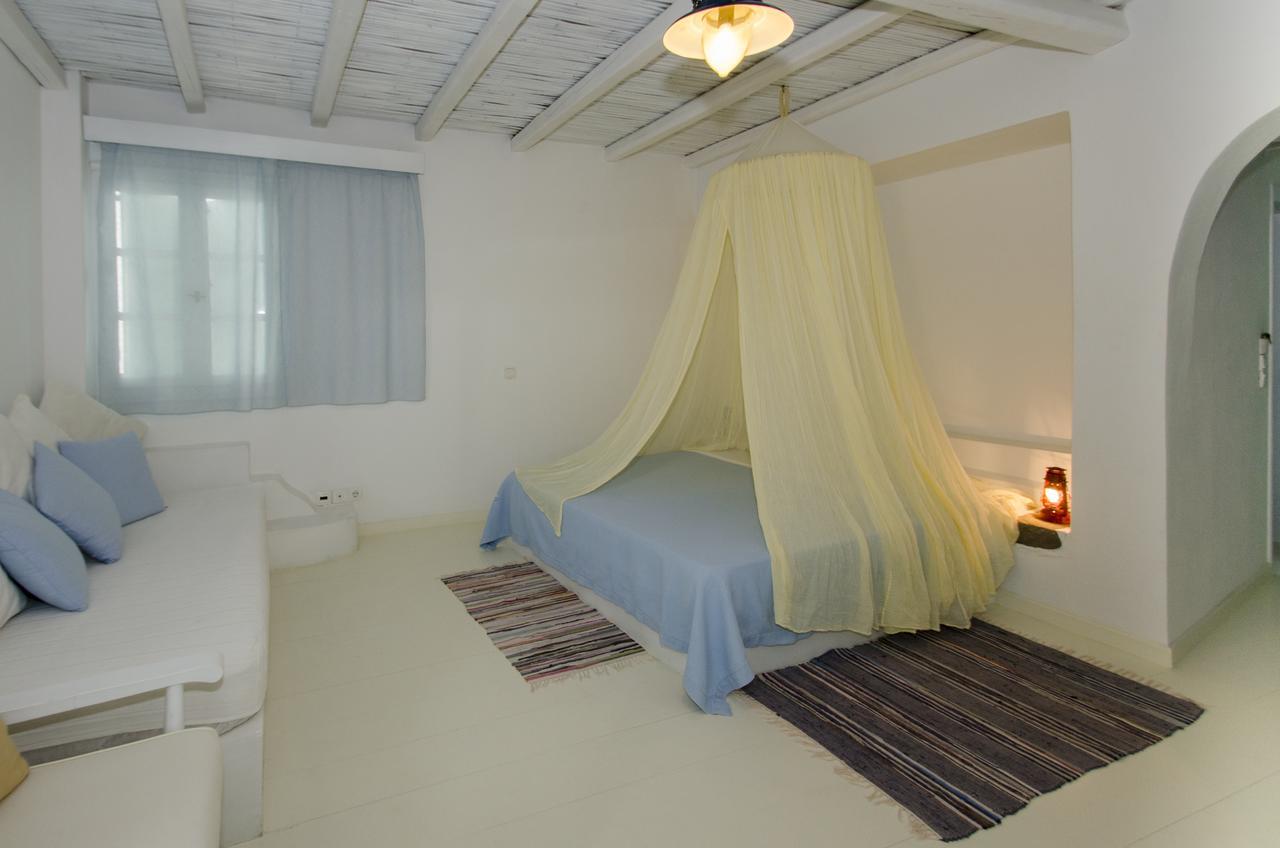 Thalassitra Village 2* Adamantas (Milos)
