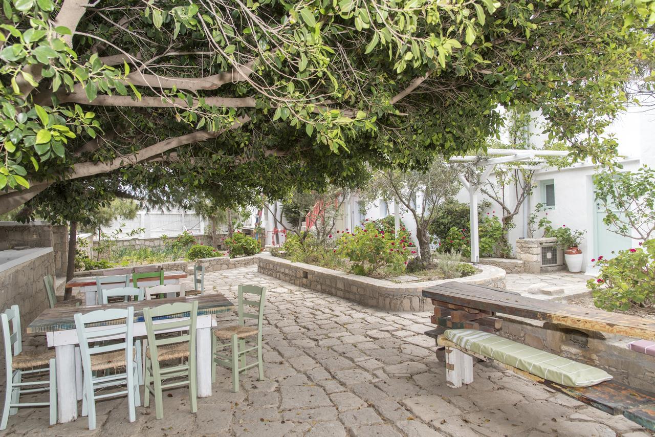 Thalassitra Village Adamantas (Milos)