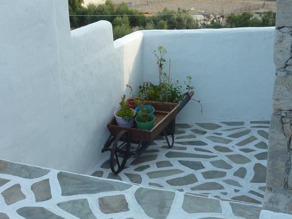Thalassitra Village 2* Adamantas (Milos)