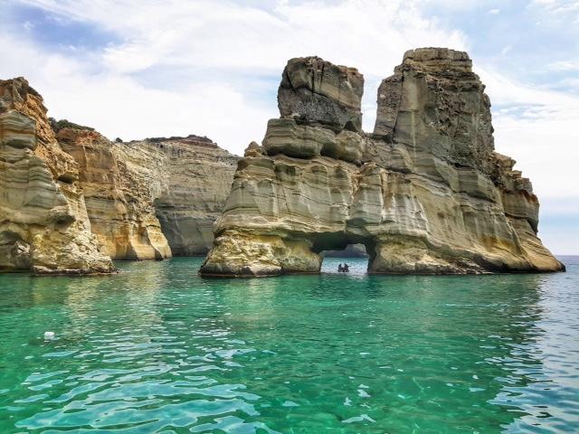 Thalassitra Village Adamantas (Milos)