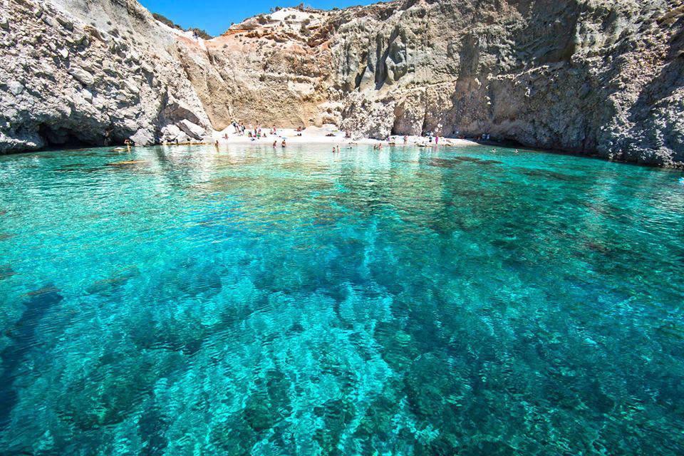 Thalassitra Village Adamantas (Milos)