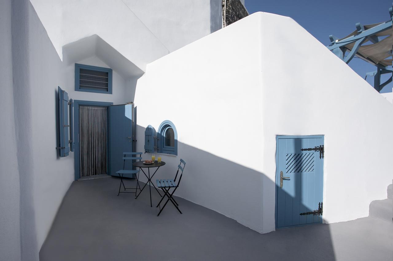 Semeli Cave House