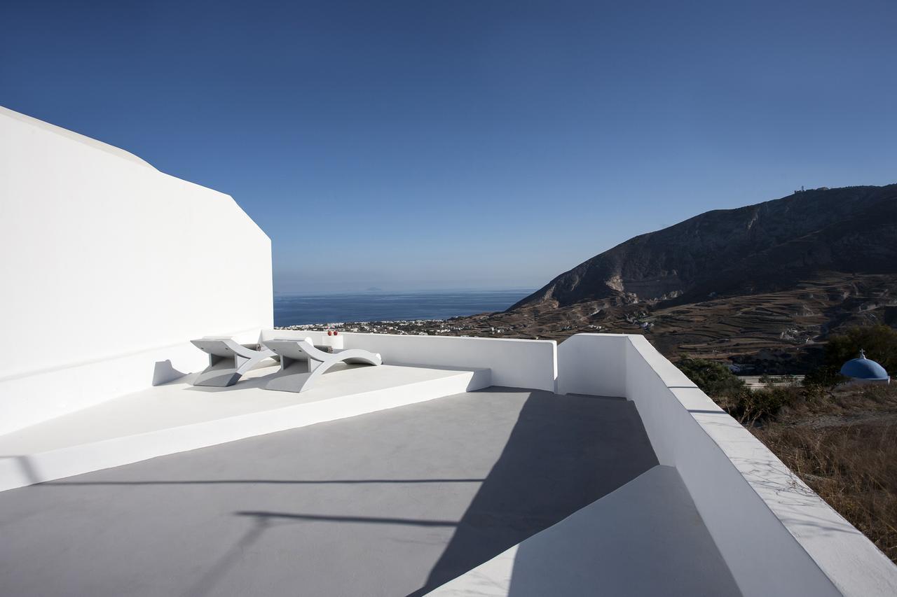Semeli Cave House *
