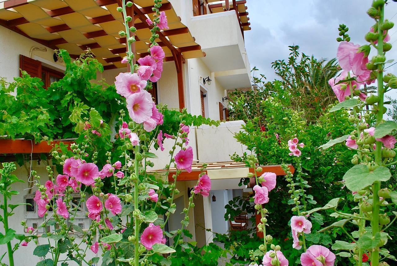 Apartment Deluxe & Ageri-milos *
