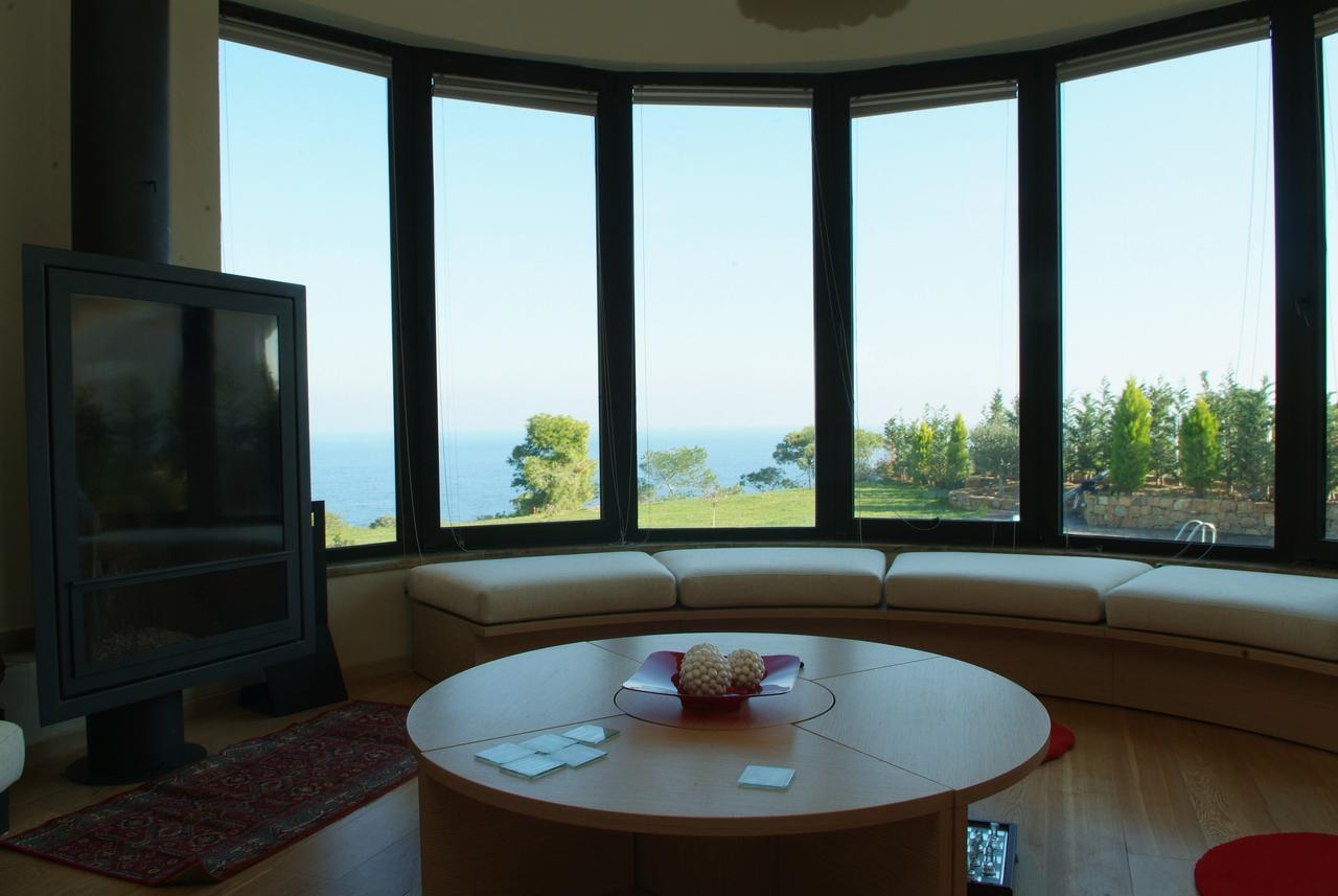Villa Castle On The Edge Of The Sea Nea Poteidaia