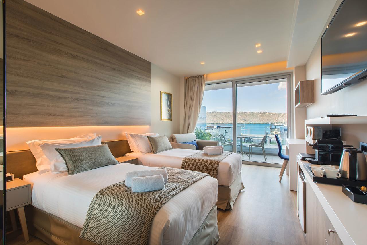 Oniros Residences 3*