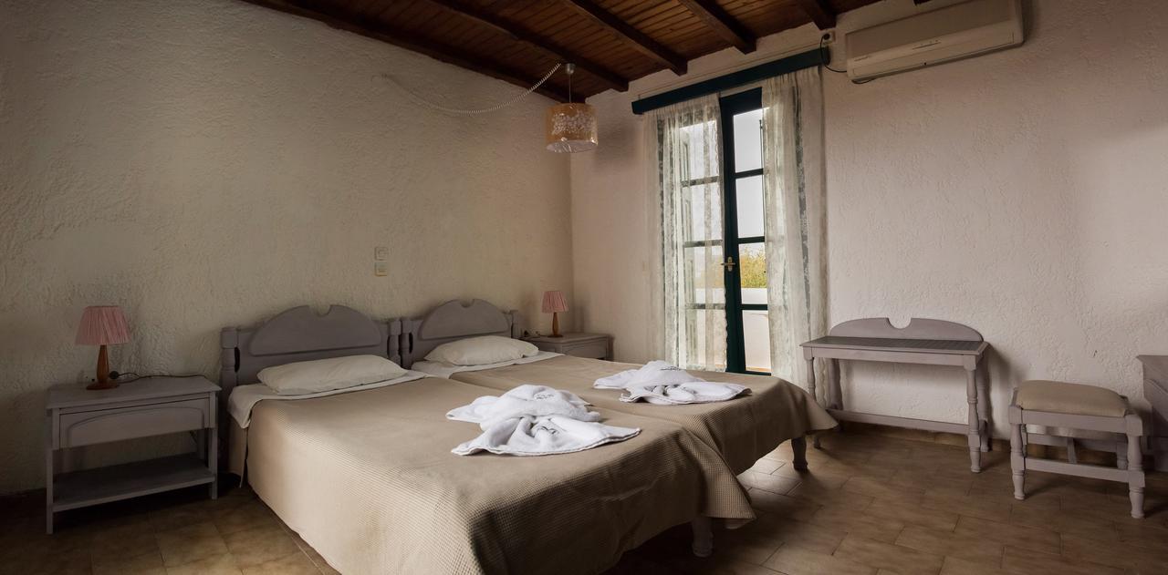 Archipelagos Hotel