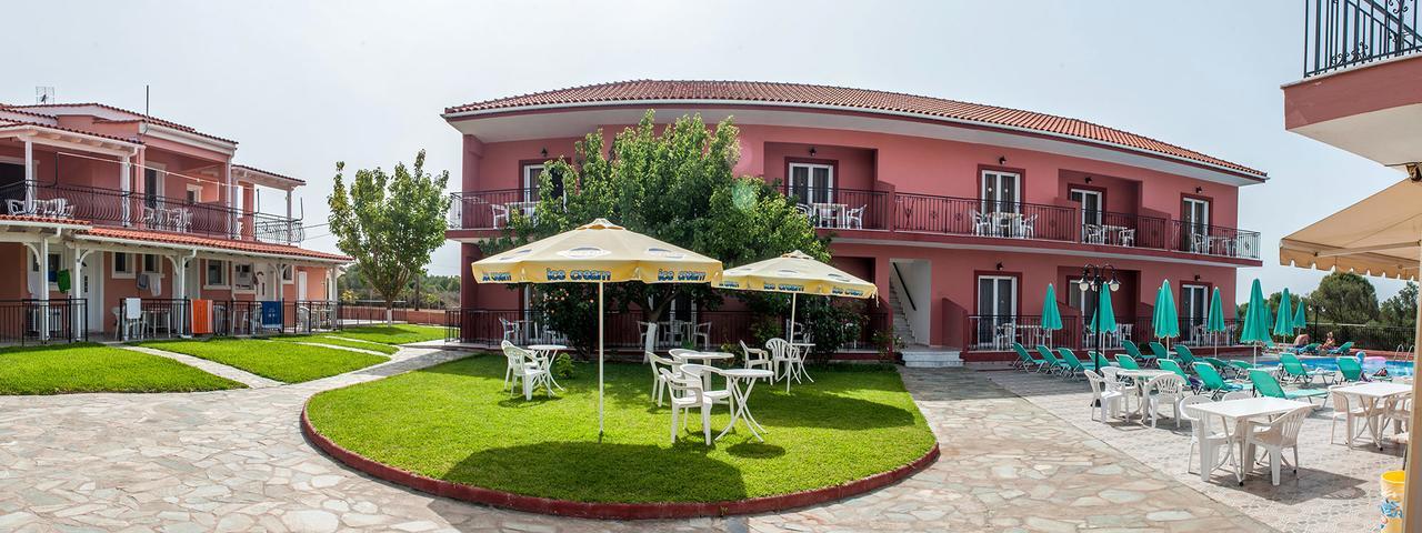 Paradise Aparthotel